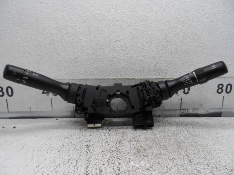 Изображение товара 185790 - 00185790 pereklyuchatel podrulevoj (strekoza) Subaru Tribeca