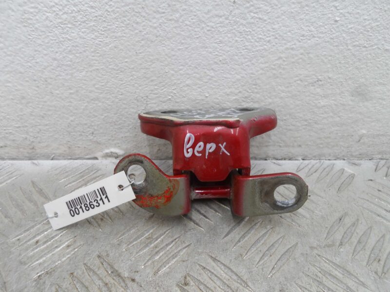 Изображение товара 186311 - 00186311 petlya dveri zadnyaya Subaru Legacy