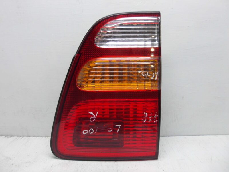 Изображение товара 187635 - 00187635 fonar kryla pravyj SEAT Leon