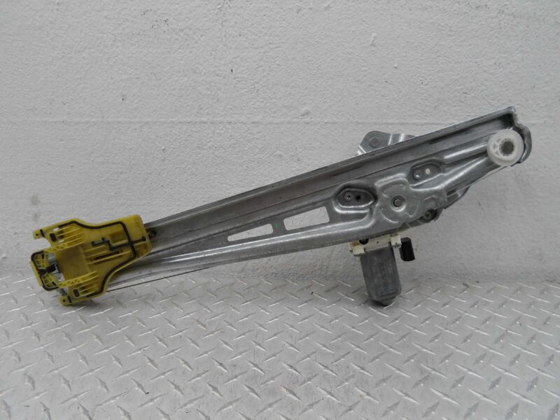 Изображение товара 187709 - 00187709 steklopodemnik zadnij levyj Skoda Yeti