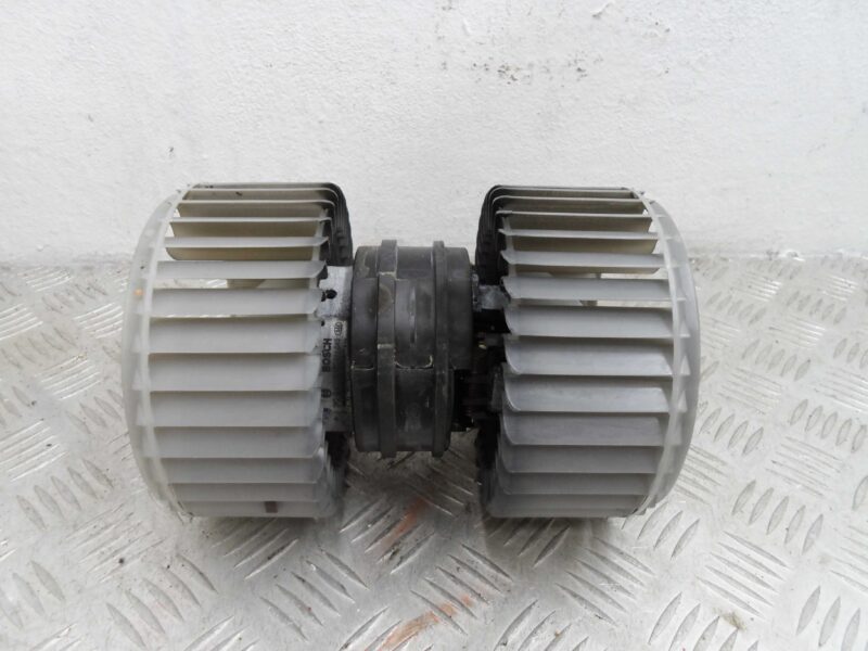 Изображение товара 189271 - 00189271 ventilyator otopitelya (motorchik pechki) Toyota Carina E