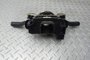 Изображение товара 189601 - 00189601 pereklyuchatel podrulevoj (strekoza) Toyota Matrix 3