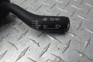 Изображение товара 190862 - 00190862 pereklyuchatel podrulevoj (strekoza) Toyota Matrix 1