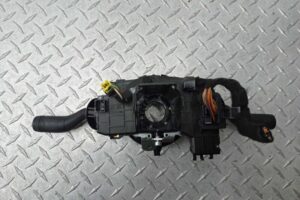 Изображение товара 190862 - 00190862 pereklyuchatel podrulevoj (strekoza) Toyota Matrix 3