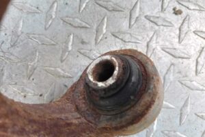 Изображение товара 190940 - 00190940 kulak zadnij levyj Pontiac TransSport 1