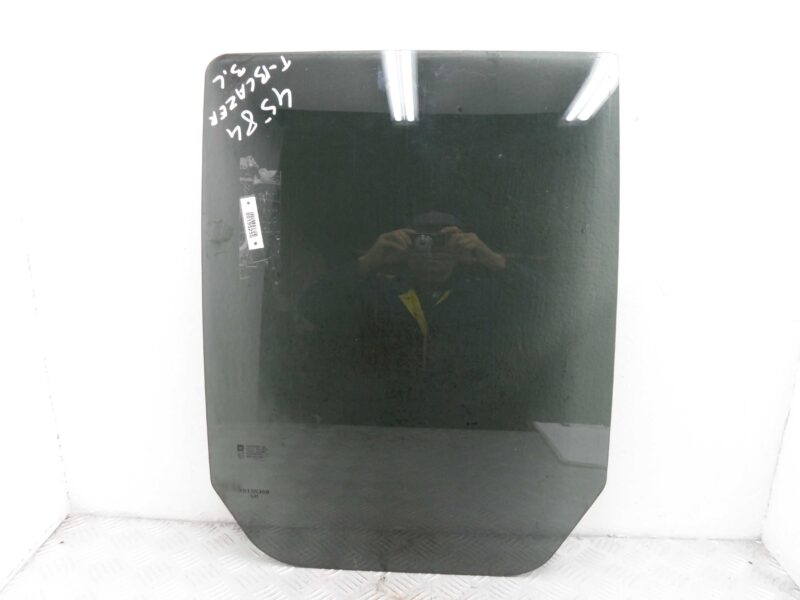 Изображение товара 195255 - 00195255 steklo dveri zadnej levoj