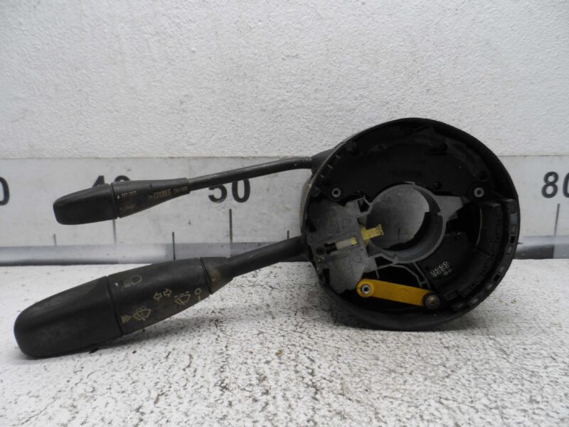Изображение товара 195834 - 00195834 pereklyuchatel podrulevoj (strekoza) Ford B MAX