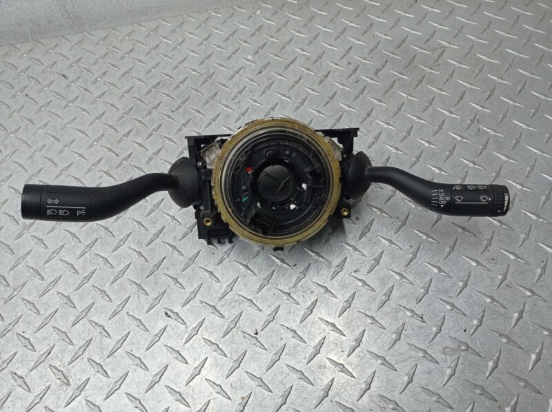 Изображение товара 195860 - 00195860 pereklyuchatel podrulevoj (strekoza) Toyota Matrix