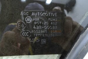 Изображение товара 196621 - 00196621 steklo dveri zadnej pravoj 2