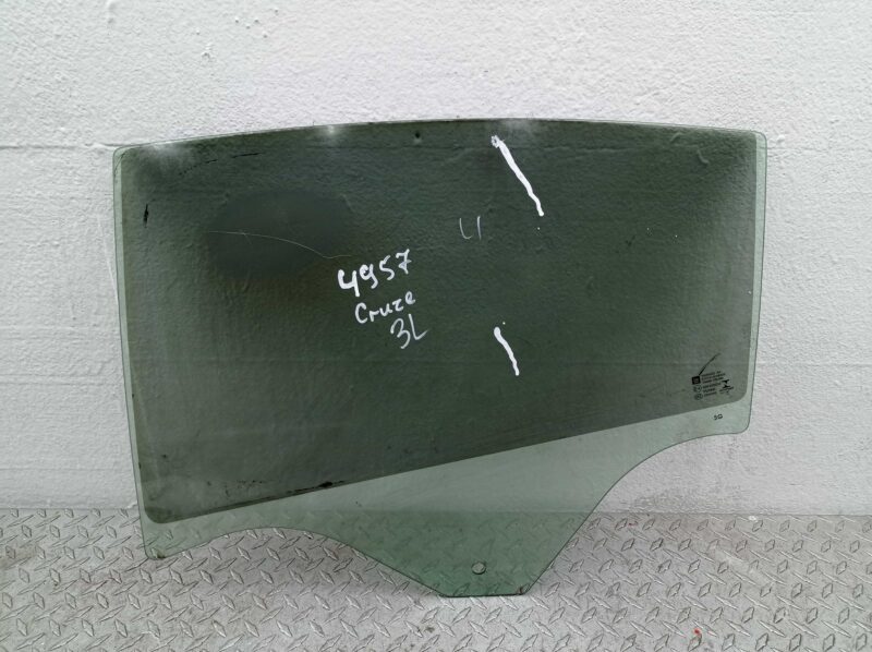 Изображение товара 201394 - 00201394 steklo dveri zadnej levoj