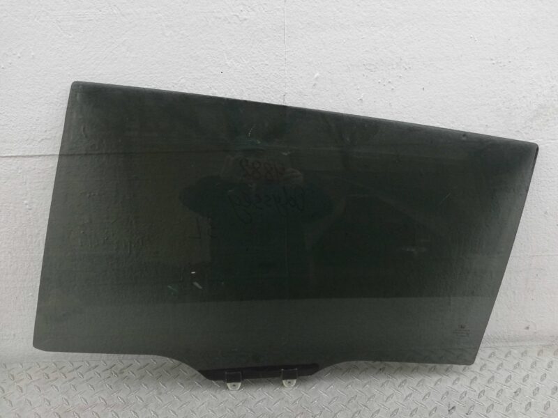 Изображение товара 204334 - 00204334 steklo dveri zadnej levoj