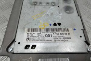Изображение товара 204442 - 00204442 blok usilitelya muzyki Honda Fit 2