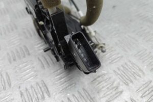 Изображение товара 211448 - 00211448 zamok dveri zadnej pravoj Toyota Hiace 1