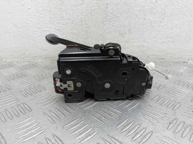 Изображение товара 213803 - 00213803 zamok dveri zadnej levoj Mercedes A klasse