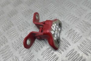 Изображение товара 216701 - 00216701 petlya dveri perednyaya Subaru Legacy