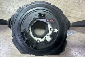 Изображение товара 218710 - 00218710 pereklyuchatel podrulevoj (strekoza) Jeep Renegade 2