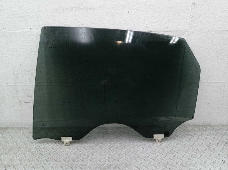 Изображение товара 224790 - 00224790 steklo dveri zadnej levoj