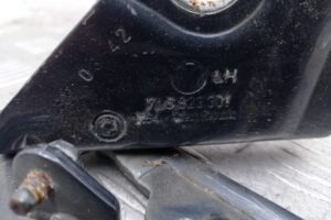 Изображение товара 230835 - 00230835 petlya kapota levaya Toyota Matrix 3
