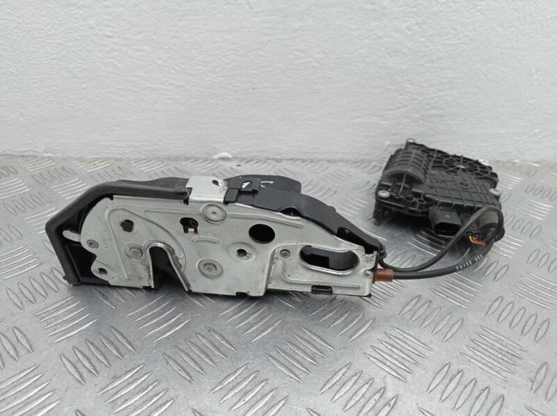 Изображение товара 233284 - 00233284 zamok dveri zadnej pravoj