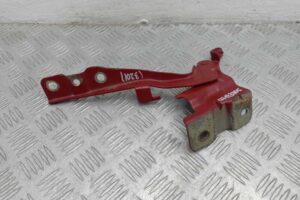 Изображение товара 233537 - 00233537 petlya kapota pravaya Audi TT 1