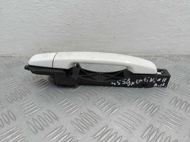 Изображение товара 233918 - 00233918 ruchka naruzhnaya perednyaya pravaya LDV Convoy