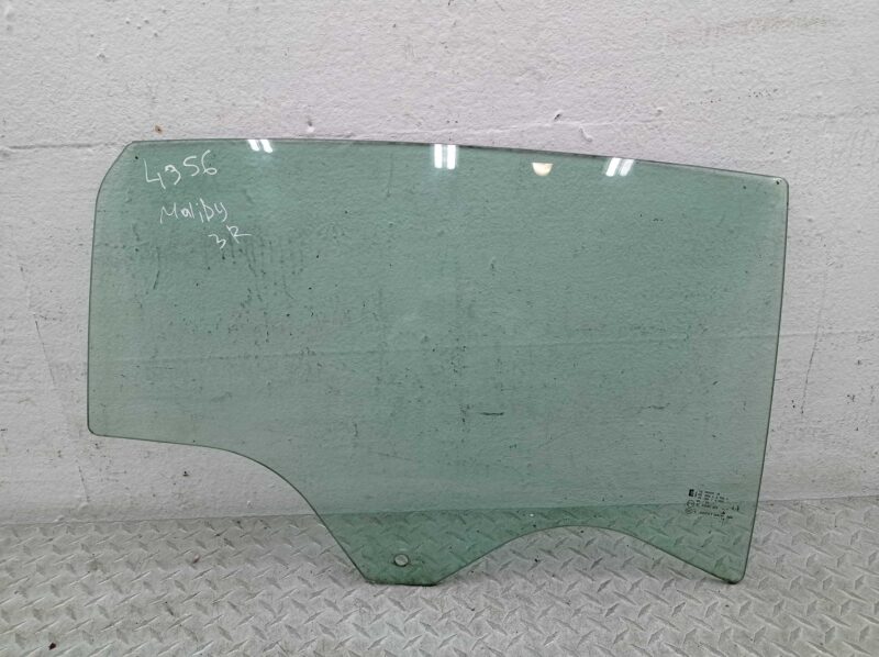 Изображение товара 249253 - 00249253 steklo dveri zadnej pravoj