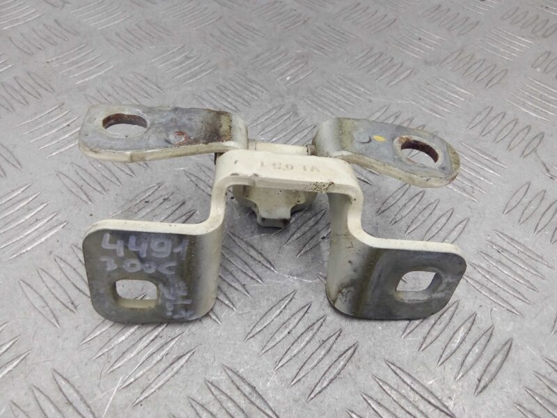 Изображение товара 253104 - 00253104 petlya dveri zadnyaya Land Rover Range Rover Evoque20241009141009