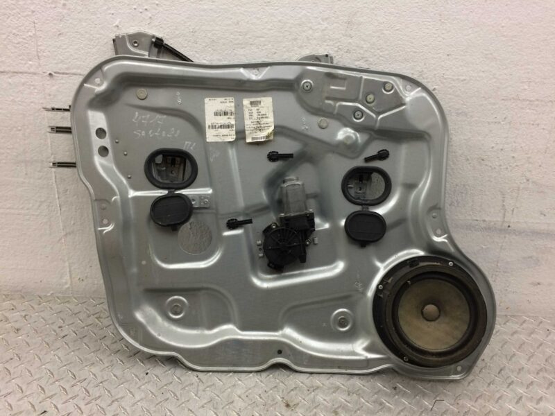 Изображение товара 269645 - 00269645 steklopodemnik perednij levyj 20240828170811