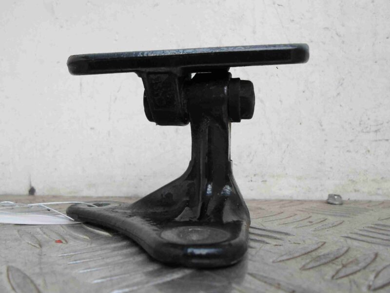 Изображение товара 67225 - 0067225 petlya dveri perednyaya Ford Scorpio