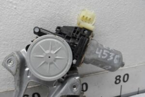 Изображение товара 173386 - 0173386 steklopodemnik zadnij pravyj Toyota Hiace 1