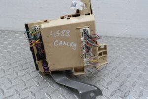 Изображение товара 20121329 - 020121329 blok predokhranitelej Subaru Tribeca 3