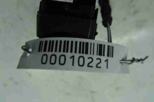 Изображение товара 10221 - 00010221 knopka avarijnoj signalizatsii Honda Ridgeline 3