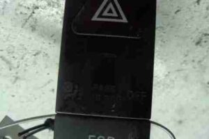 Изображение товара 10221 - 00010221 knopka avarijnoj signalizatsii Honda Ridgeline