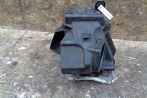 Изображение товара 11306 - 00011306 korpus vozdushnogo filtra Toyota Carina E 2