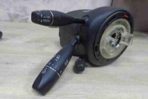 Изображение товара 12131 - 00012131 pereklyuchatel podrulevoj (strekoza) Honda Ridgeline 1