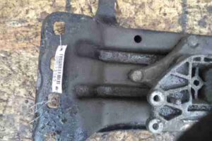 Изображение товара 13165 - 00013165 podushka krepleniya kpp Honda Ridgeline 1