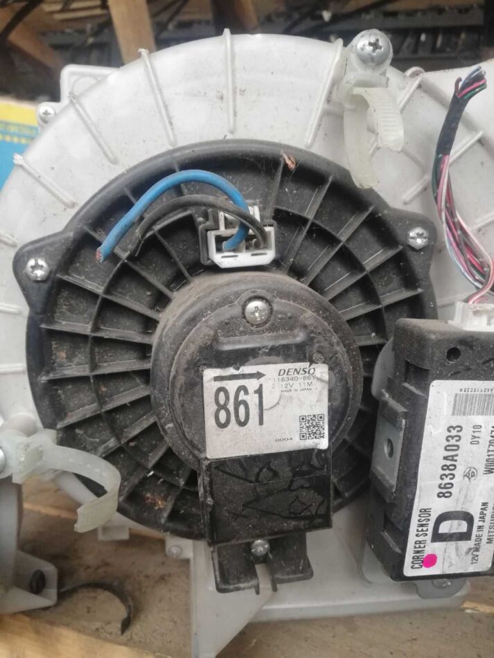 Изображение товара 2408w8806 - 2408w8806 ventilyator otopitelya (motorchik pechki) Infiniti QX4