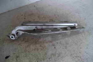 Изображение товара 3218w1516198 - 3218w1516198 petlya kapota pravaya Volvo XC70 1