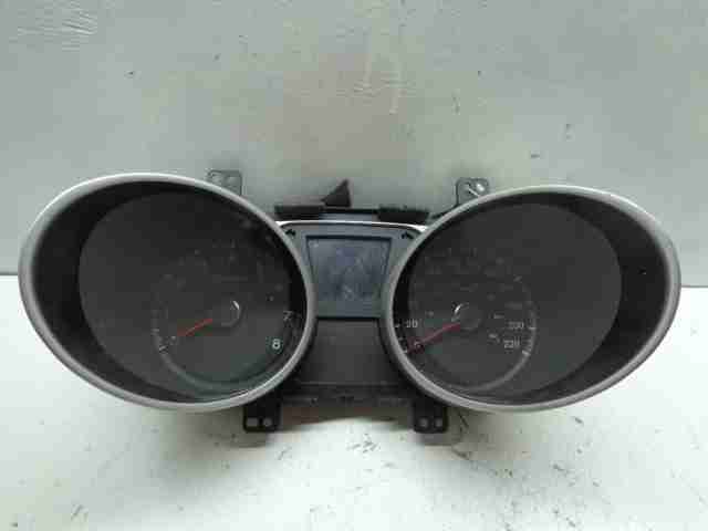 Изображение товара 10055 - 00010055 schitok priborov Mercedes CLA