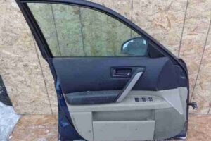 Изображение товара 13063 - 00013063 dver perednyaya levaya Renault Sandero 1