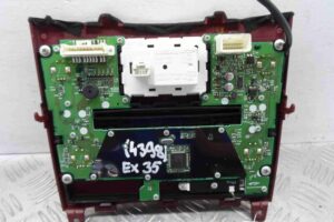 Изображение товара 67366 - 4398 panel upravleniya magnitoloj Toyota Hiace 3