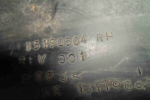 Изображение товара 4405w34568 - 4405w34568 porog plastikovyj pravyj Toyota Venza 1