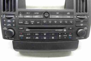 Изображение товара 13479 - 00013479 panel upravleniya magnitoloj Renault Sandero 2