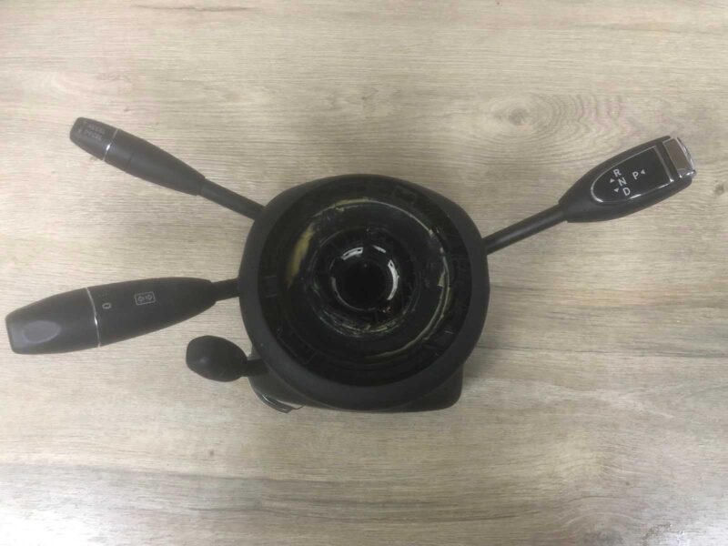 Изображение товара 117997 - 00117997 pereklyuchatel podrulevoj (strekoza) Ford Explorer