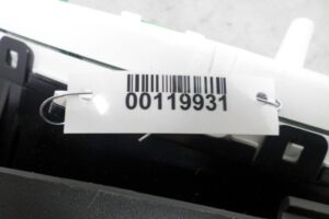 Изображение товара 119931 - 00119931 schitok priborov Peugeot 306 3