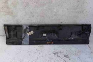 Изображение товара 13009 - 00013009 nakladka dveri (molding) Renault Sandero 1