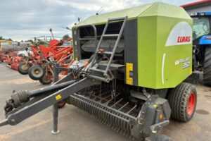 Claas Rollant 350