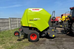 Рулонный пресс-подборщик Claas Rollant 520RC (Rotocut)