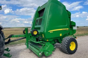 Рулонный пресс-подборщик John Deere 864 RotoFlow