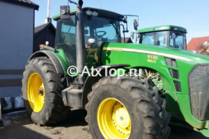 Трактор John Deere 8530